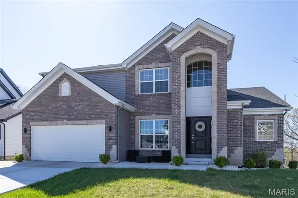 7474 Shadow Point Drive, St Louis, MO 63129