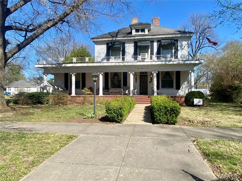 502 E Commercial Street, Charleston, MO 63834 - #1