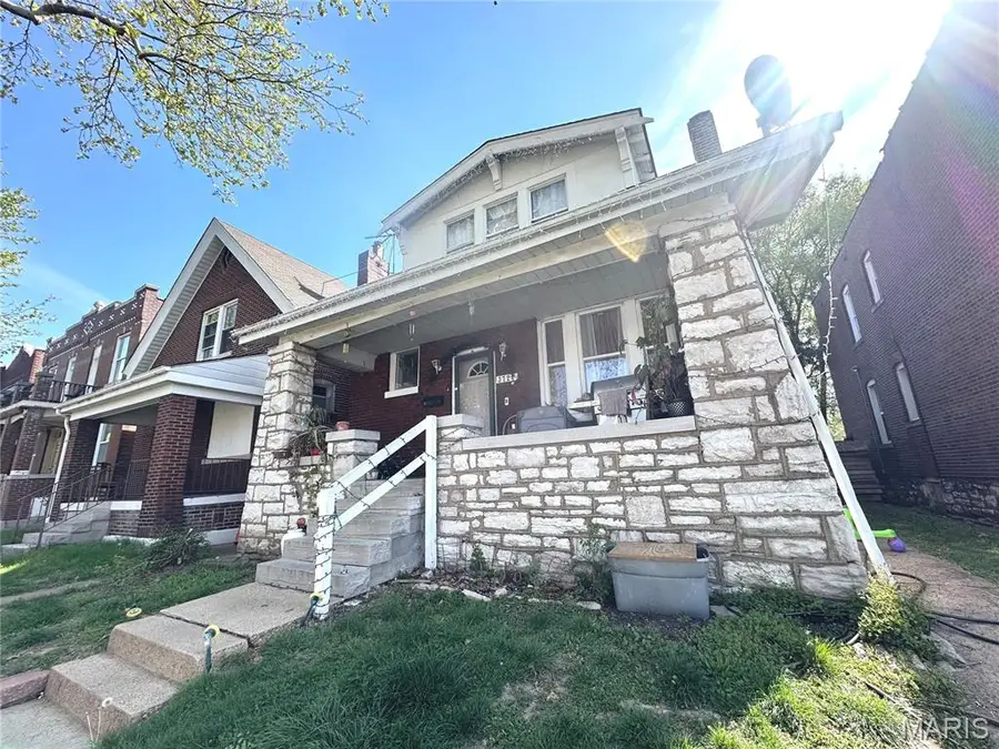 3724 Bamberger Avenue, Saint Louis, MO 63116 - #2