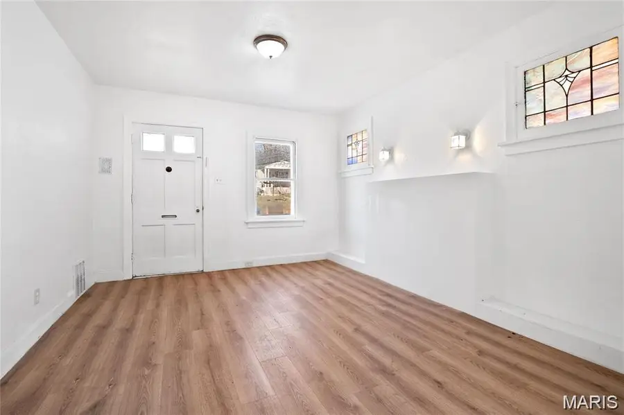 22 N Harvey Avenue, Saint Louis, MO 63135 - #2