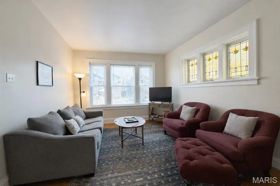 4626 Shenandoah Avenue, Saint Louis, MO 63110 - #2