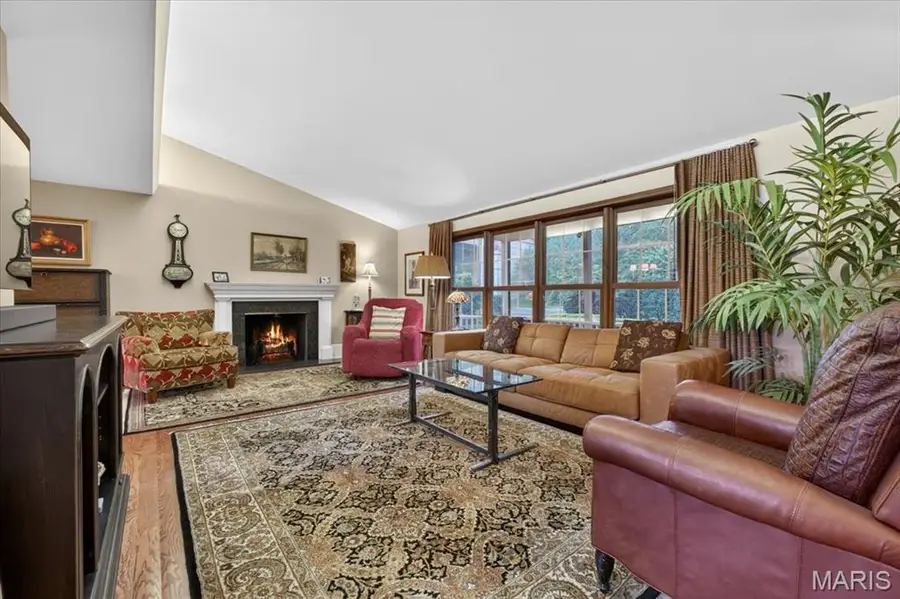 1300 S Warson Road, Saint Louis, MO 63124 - #3