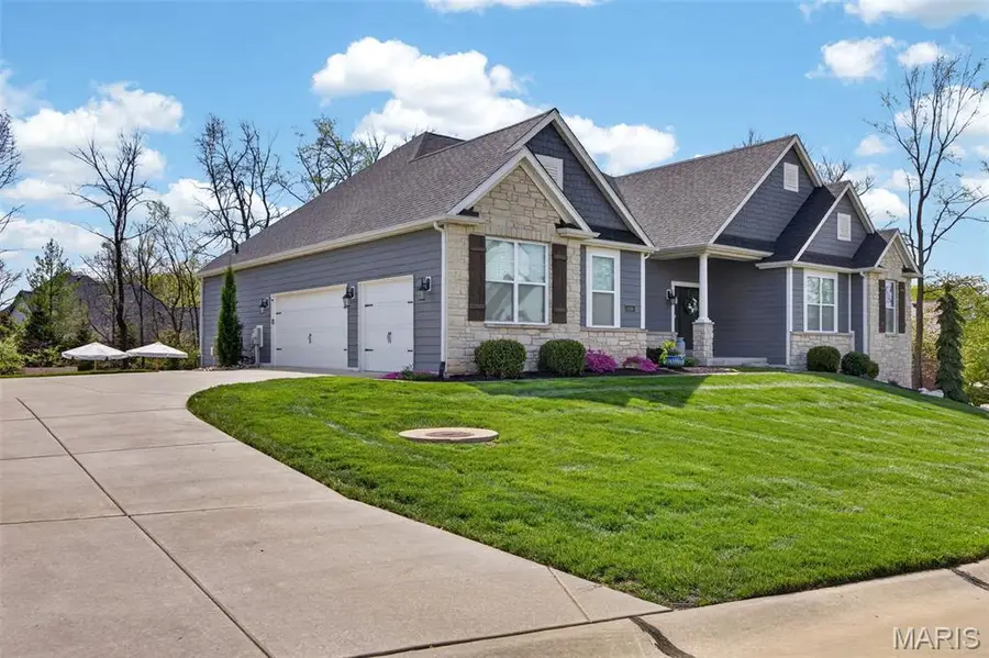 6106 Knights Table Court, Saint Charles, MO 63304 - #2