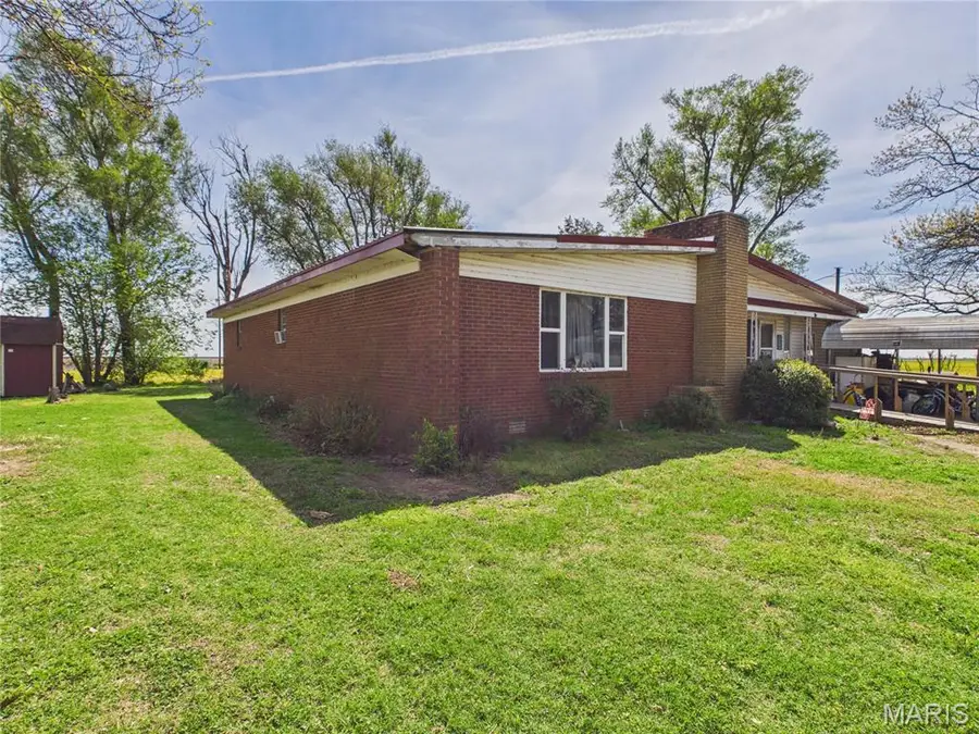 640 Bowman Court, Bernie, MO 63822 - #2