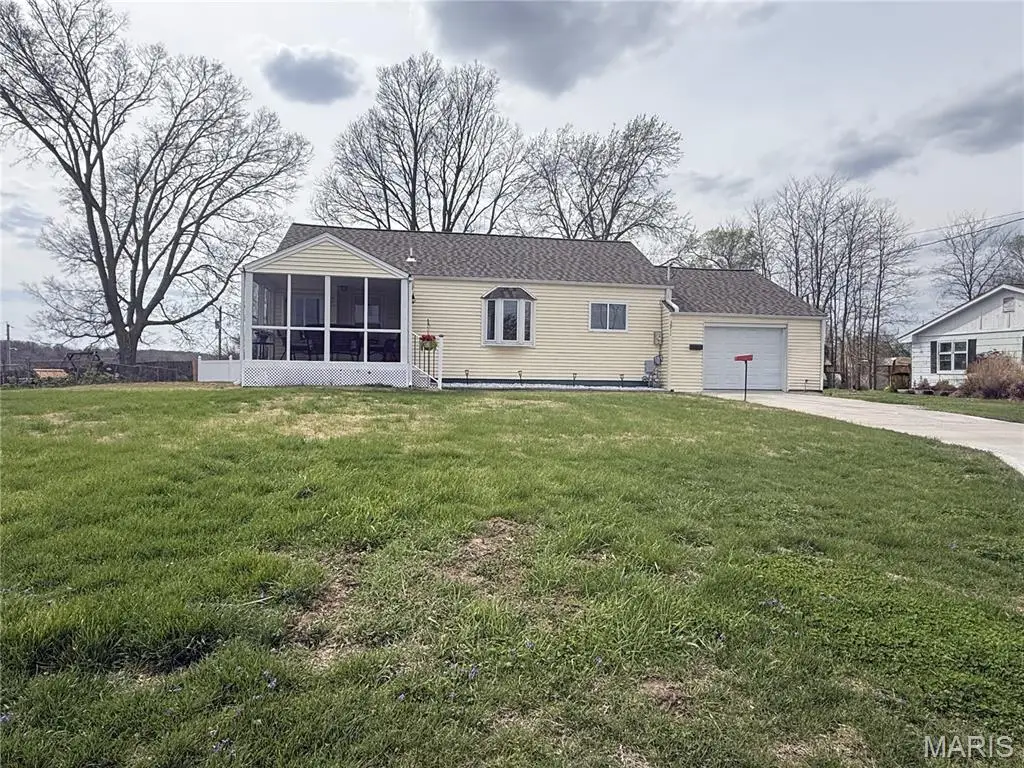 3911 Cheyenne Avenue, Hannibal, MO 63401 - #1