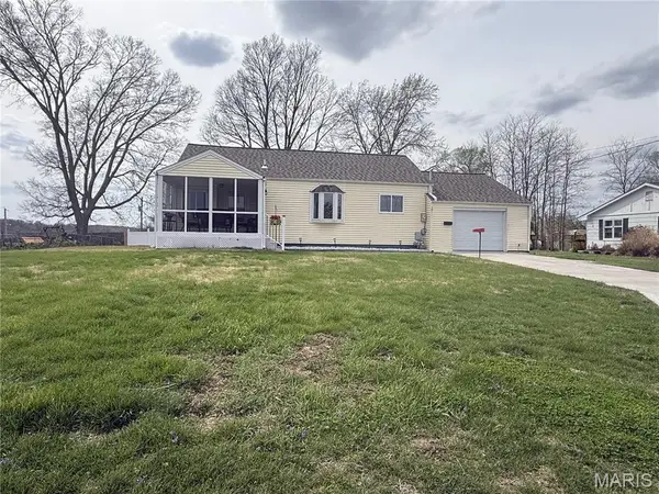 3911 Cheyenne Avenue, Hannibal, MO 63401