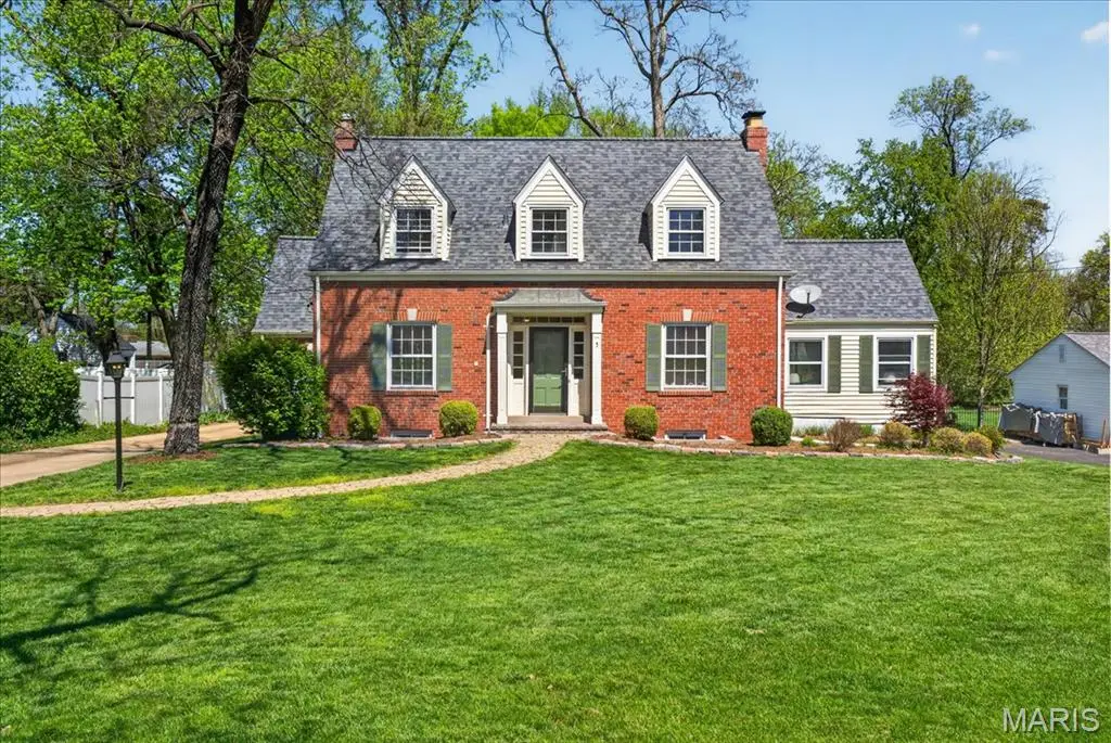 1 Forest Glen Lane, Kirkwood, MO 63122 - #1