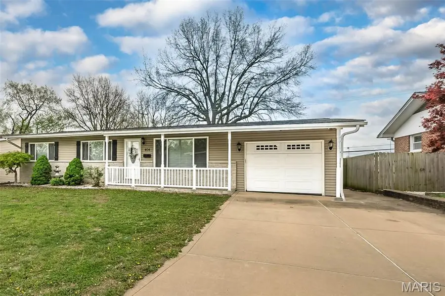 404 Elmwood Drive, Saint Charles, MO 63301 - #2