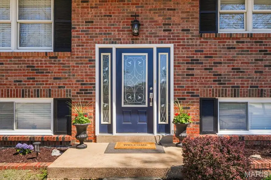 3201 Yorkchester Drive, Saint Louis, MO 63129 - #3