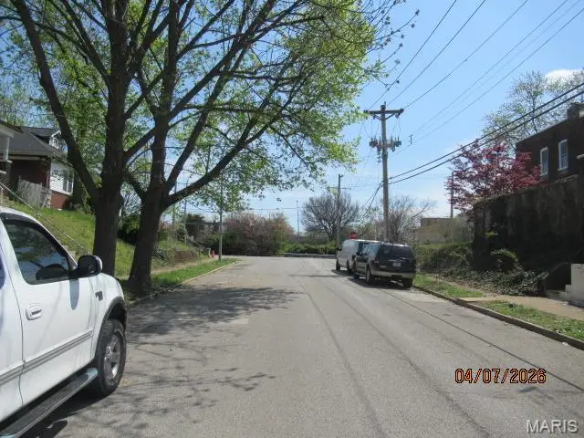 311 Eichelberger Street, Saint Louis, MO 63111 - #3