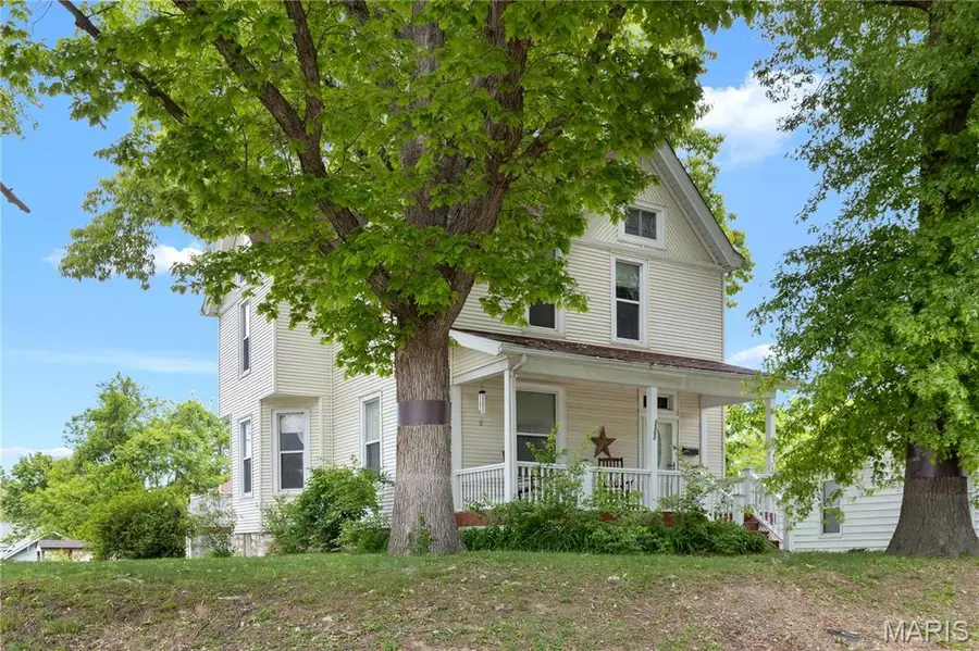 3302 College Avenue, Alton, IL 62002 - #3