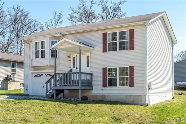 1308 Wildwood Drive, St Clair, MO 63077