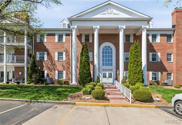 216 Country Club View, Edwardsville, IL 62025