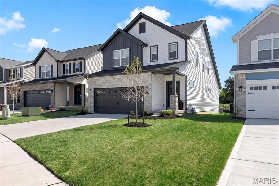 553 Wheatfield Circle, Wentzville, MO 63385 - #2