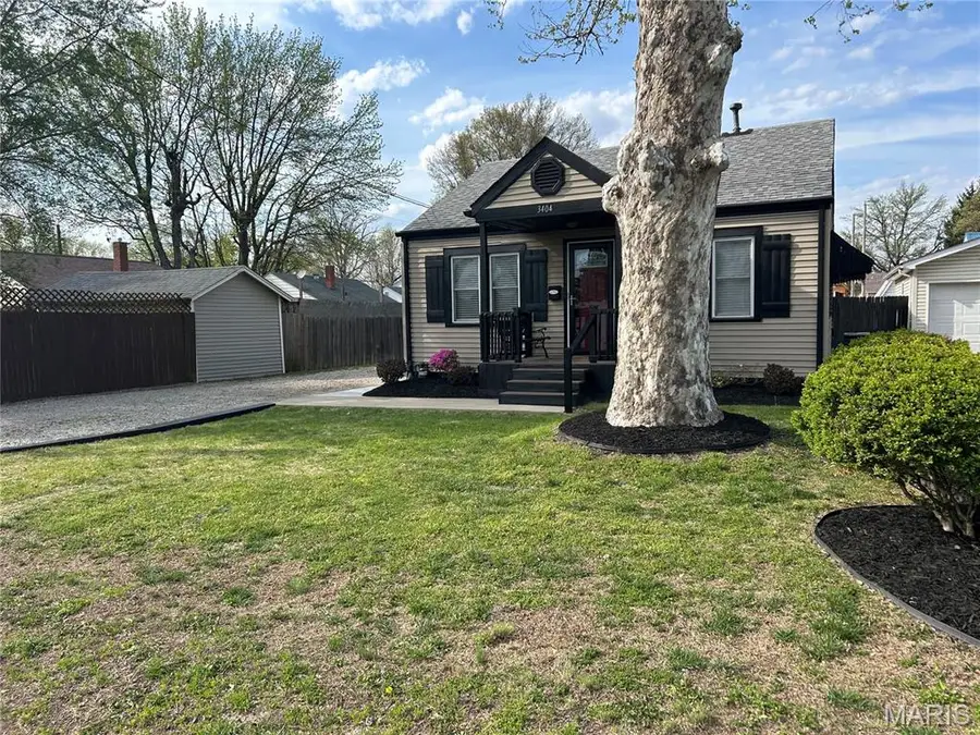 3404 Oak Drive, Alton, IL 62002 - #2
