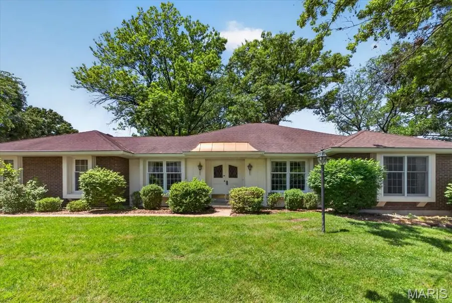 12310 Gaillard Drive, Creve Coeur, MO 63141 - #2