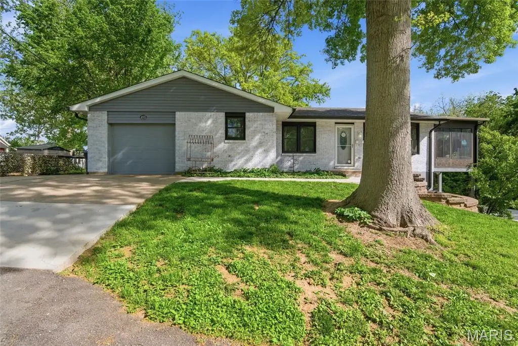 405 W Schaefer Street, Columbia, IL 62236 - #1