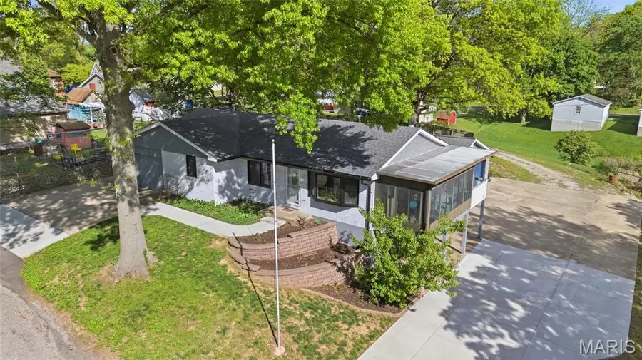 405 W Schaefer Street, Columbia, IL 62236 - #3