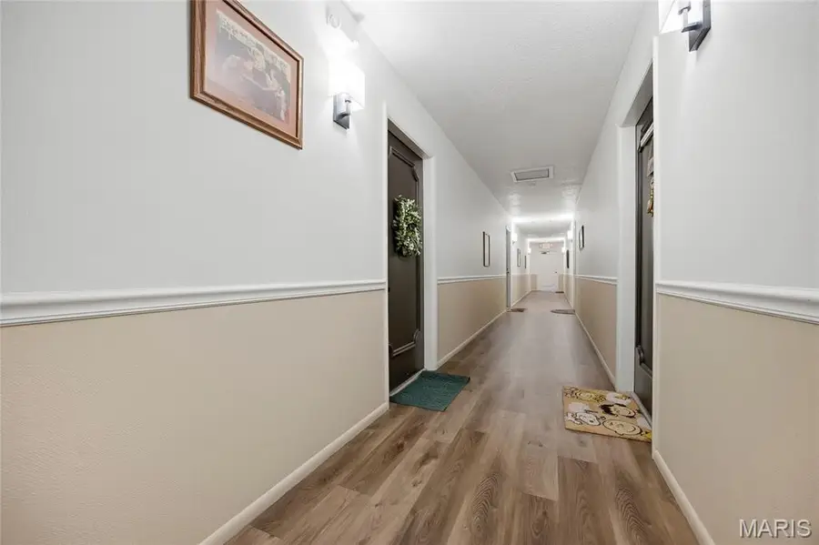 444 N Clay Avenue #3L, Kirkwood, MO 63122 - #2