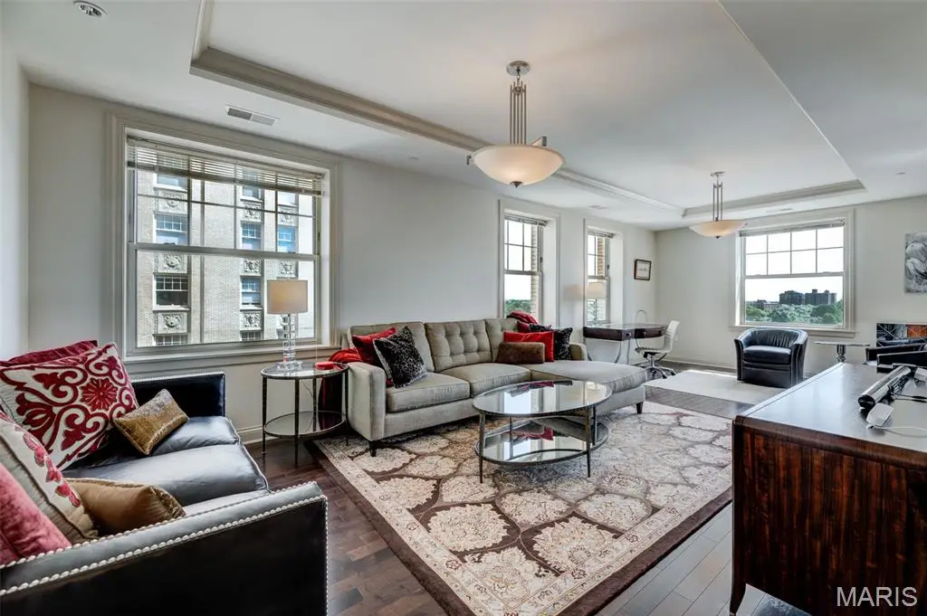 232 N Kingshighway Boulevard #1102, Saint Louis, MO 63108 - #1