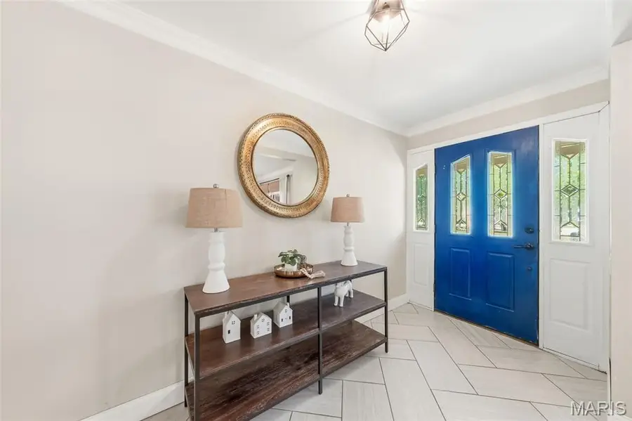 5460 Casa Royale Drive, Saint Louis, MO 63129 - #2