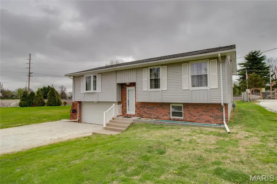 935 Forest Street, Jerseyville, IL 62052 - #2