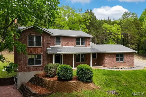 18217 Prickly Pear Court, Pacific, MO 63069