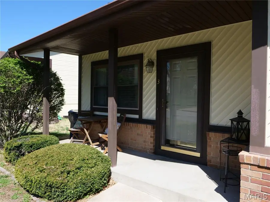 3 Wenona Drive, Washington, MO 63090 - #2