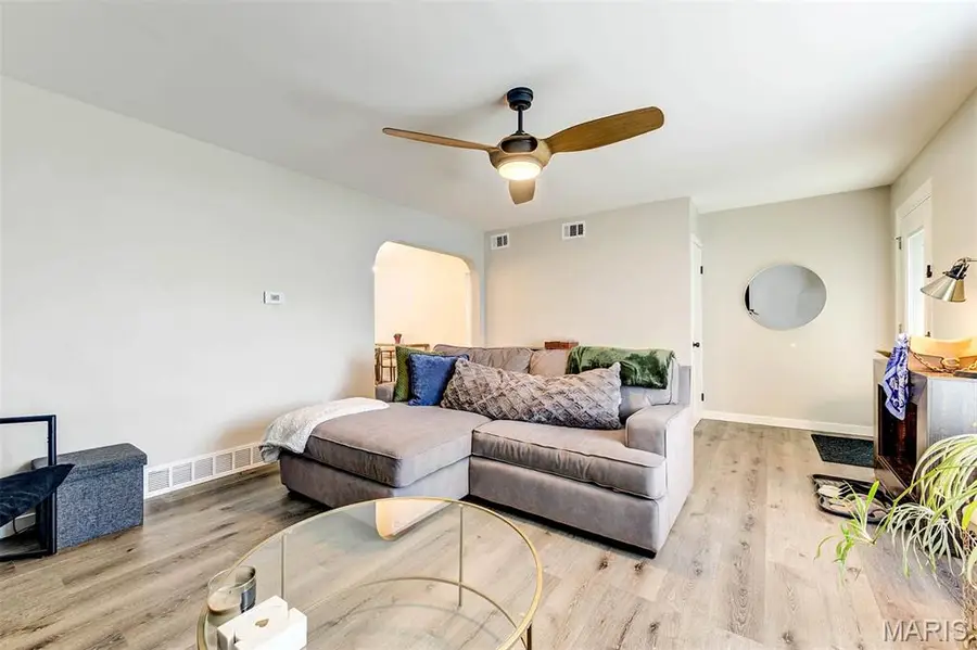 1106 Mona Drive, Saint Louis, MO 63130 - #3