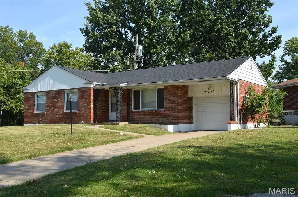 1217 Garwood Drive, Bellefontaine Neighbors, MO 63137 - #1