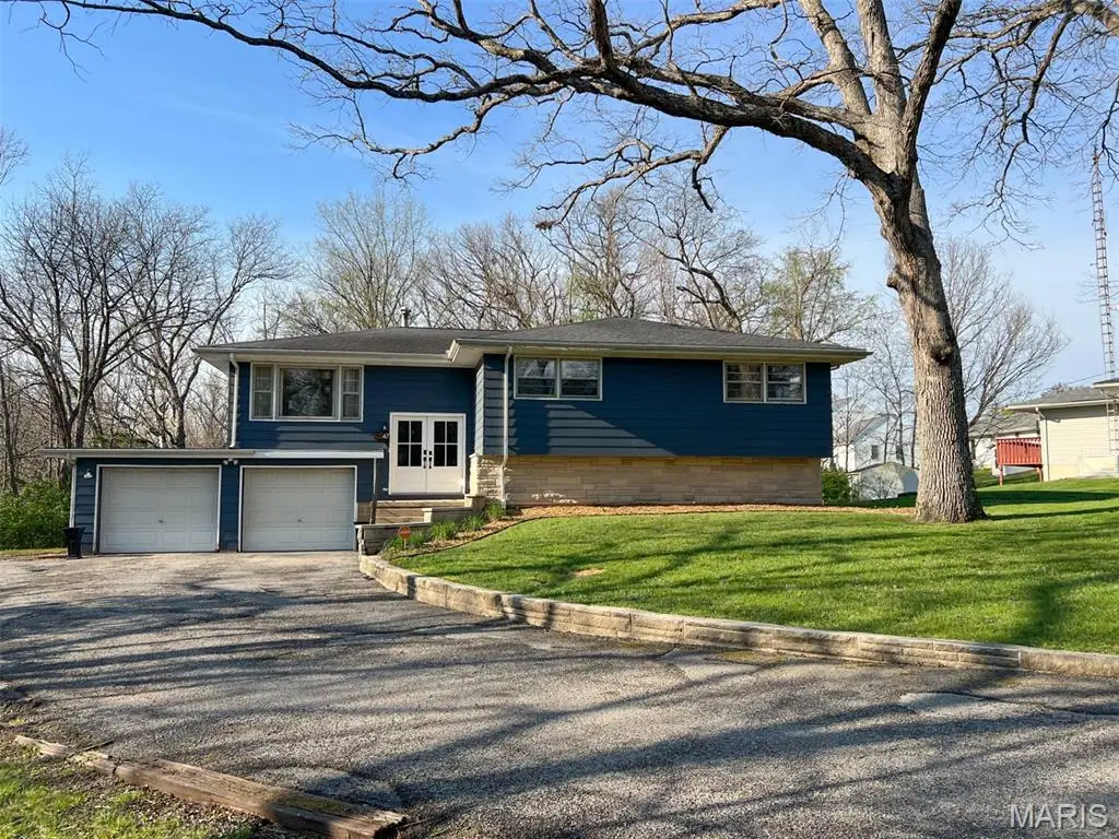 47 Smoke Tree Road, Hillsboro, IL 62049 - #1