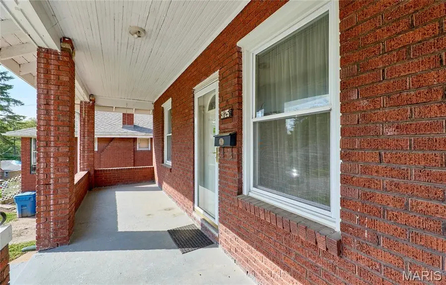 3125 Thelma Avenue, Saint Louis, MO 63121 - #2