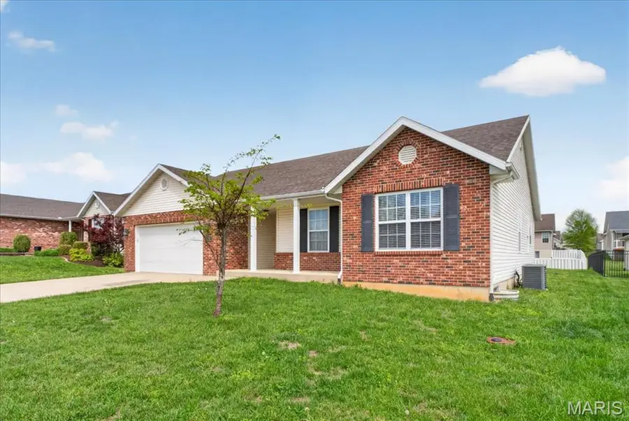 1104 Maplewood Lane, Waterloo, IL 62298 - #3