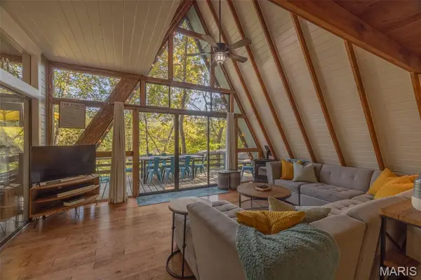 932 Woodlake Drive, Innsbrook, MO 63390