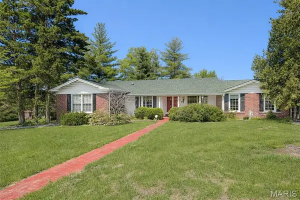 69 Club Grounds North Drive, Florissant, MO 63033