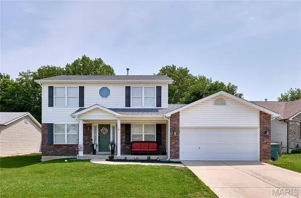 1420 Brittany Cove, St Charles, MO 63304