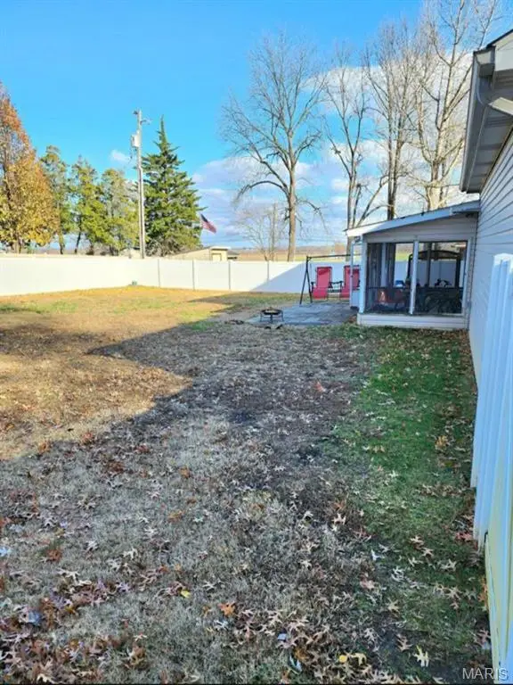 415 Hillcrest Drive, Lebanon, IL 62254 - #2