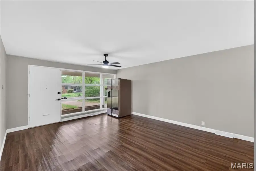 10412 Hallwood Drive, Saint Louis, MO 63136 - #3