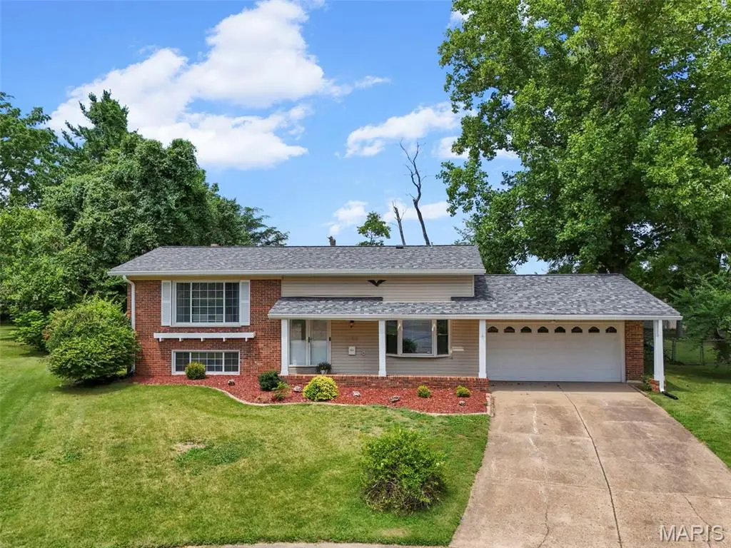 2255 Barcelona Drive, Florissant, MO 63033 - #1