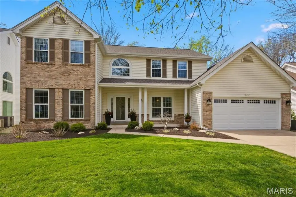 16917 Crystal Springs Drive, Chesterfield, MO 63005 - #1