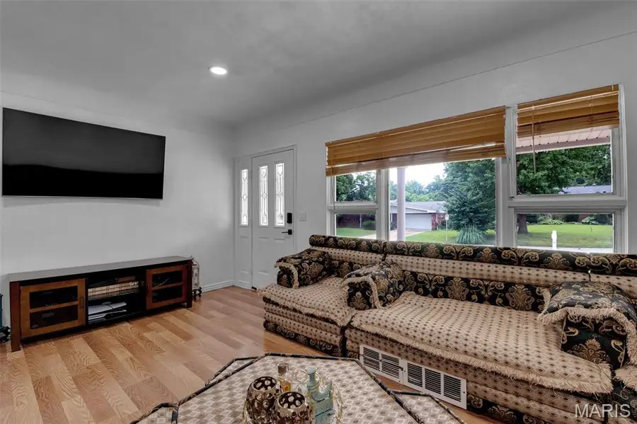 1117 Hawkstone Lane, Saint Louis, MO 63125 - #3