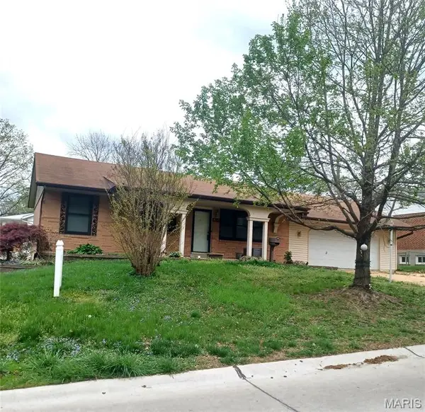 9744 Radio Drive, Unincorporated, MO 63123