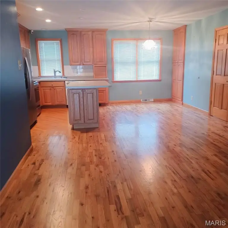 9744 Radio Drive, Affton, MO 63123 - #3