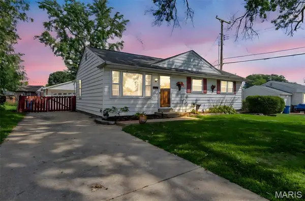 10835 Mallory Drive, St Louis, MO 63123