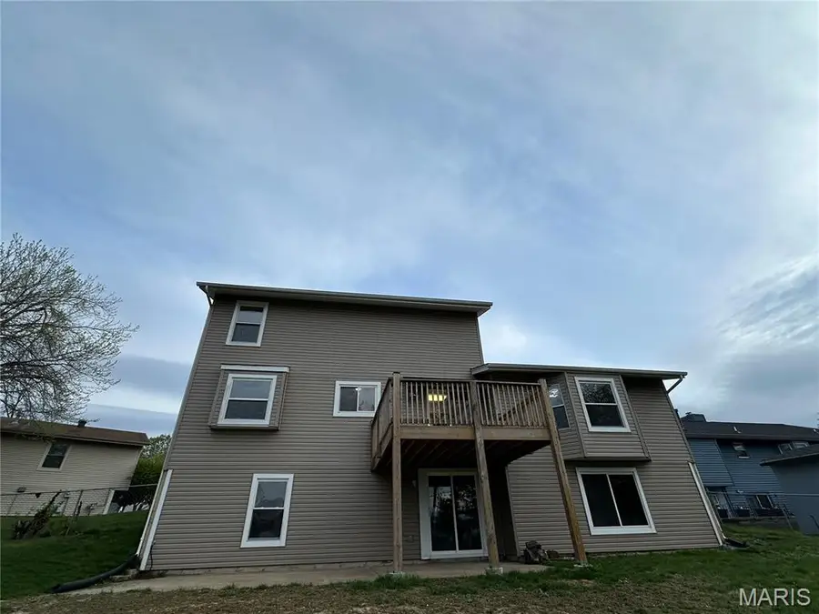 729 N Yosemite Court, Saint Peters, MO 63376 - #2