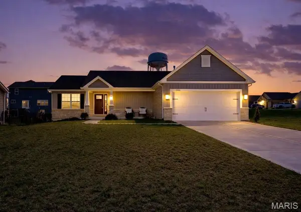 1588 Misty River Drive, St Paul, MO 63366