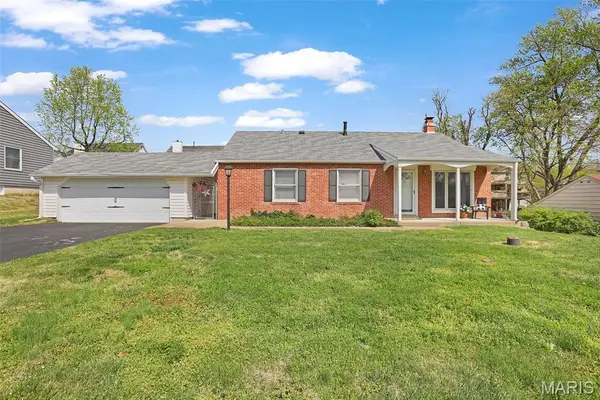 332 Providence Road, Ballwin, MO 63011
