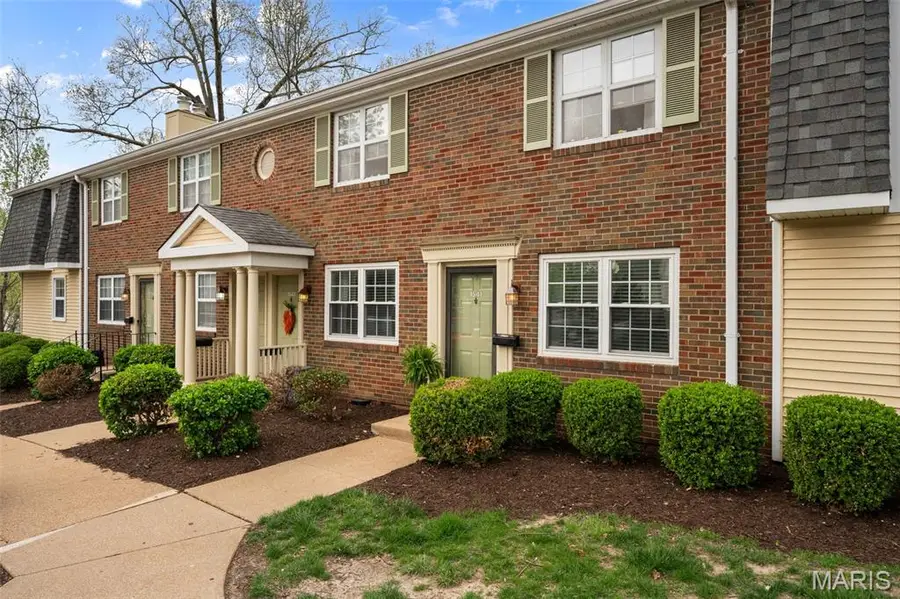 1541 E Swan Circle, Brentwood, MO 63144 - #2