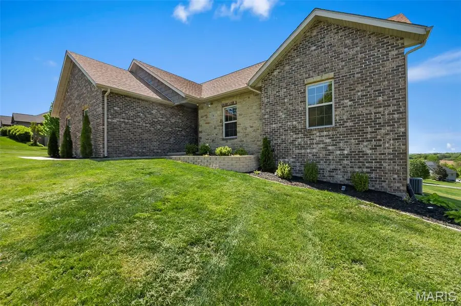 1006 Saddlebrooke Ridge, Jackson, MO 63755 - #3