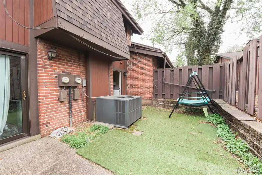 4357 Tavistock Circle, Oakville, MO 63129 - #3